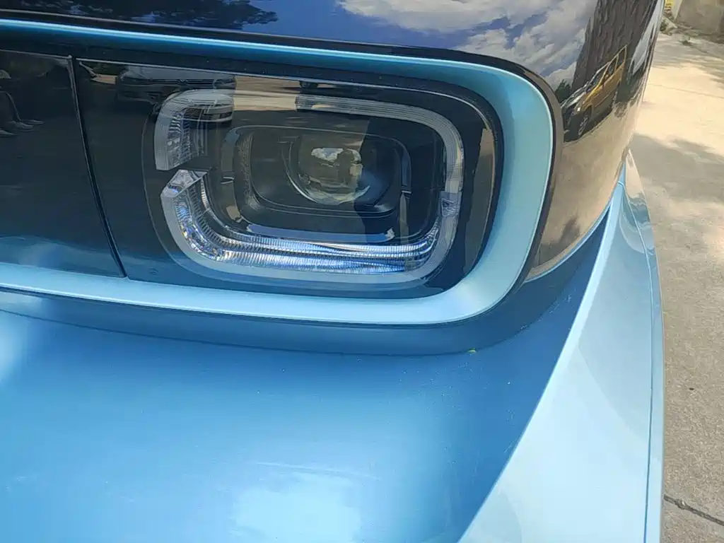 Baojun Kiwi EV 2020 — фото 24
