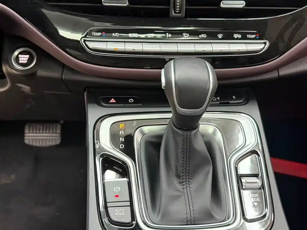 GAC Motor Trumpchi M6 2023 — фото 10