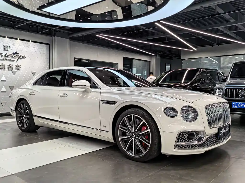 Bentley Flying Spur 2022 — фото 1