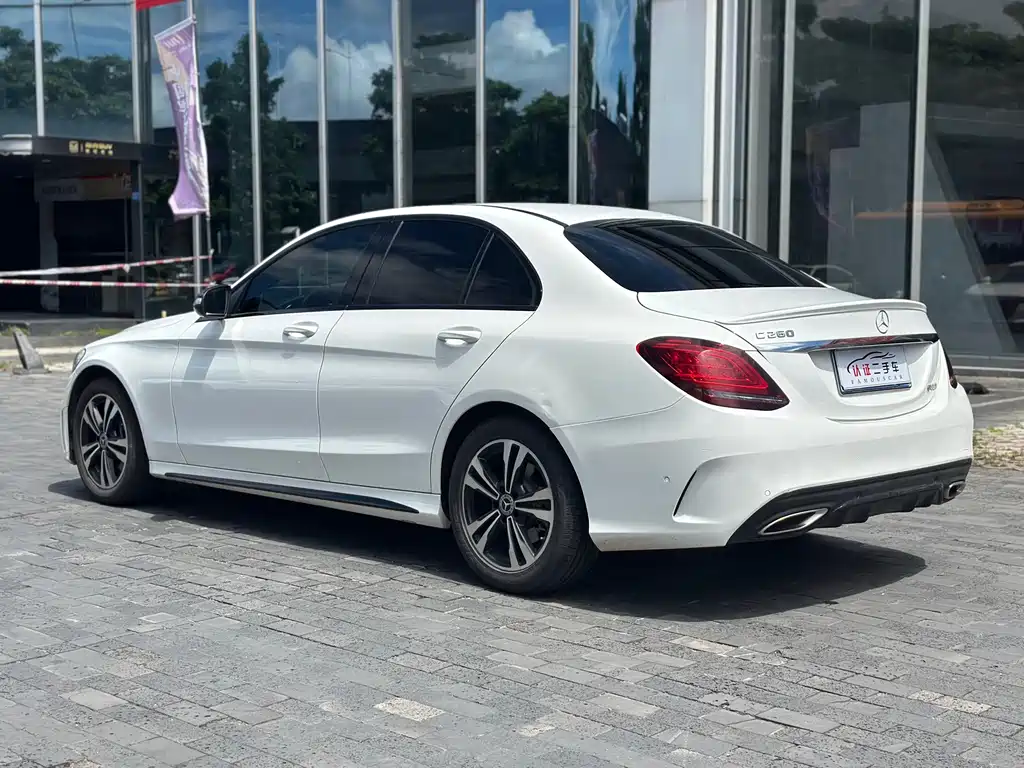 Mercedes-Benz C-Class 2020 — фото 18