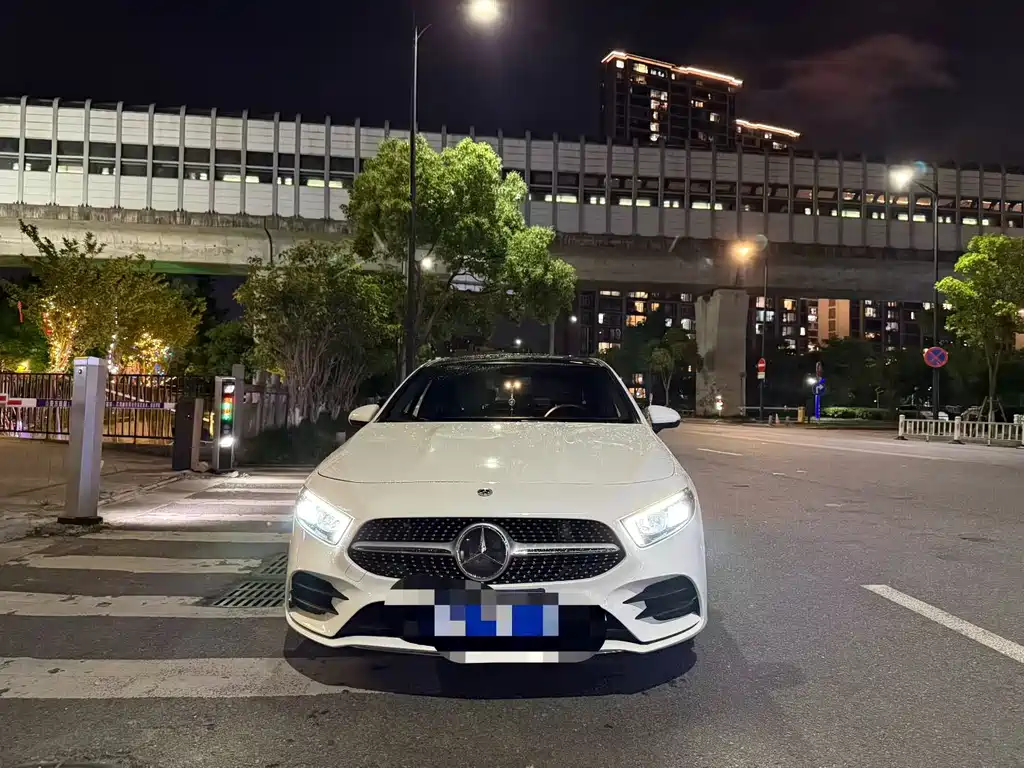 Mercedes-Benz A-Class 2020 — фото 1