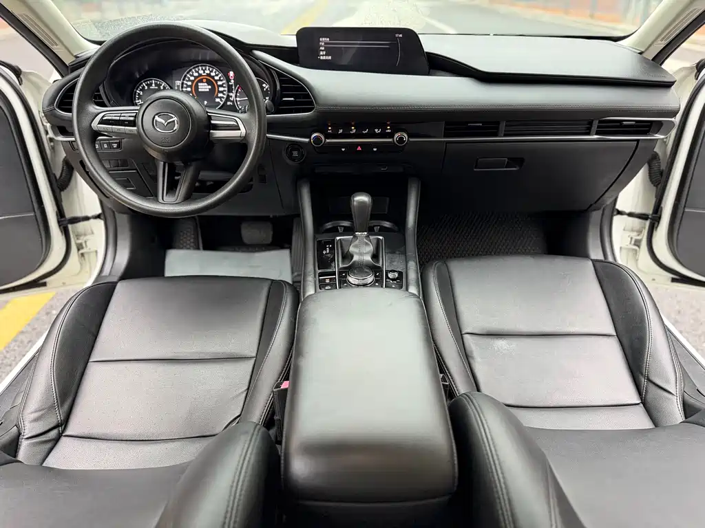Mazda 3 Axela 2021