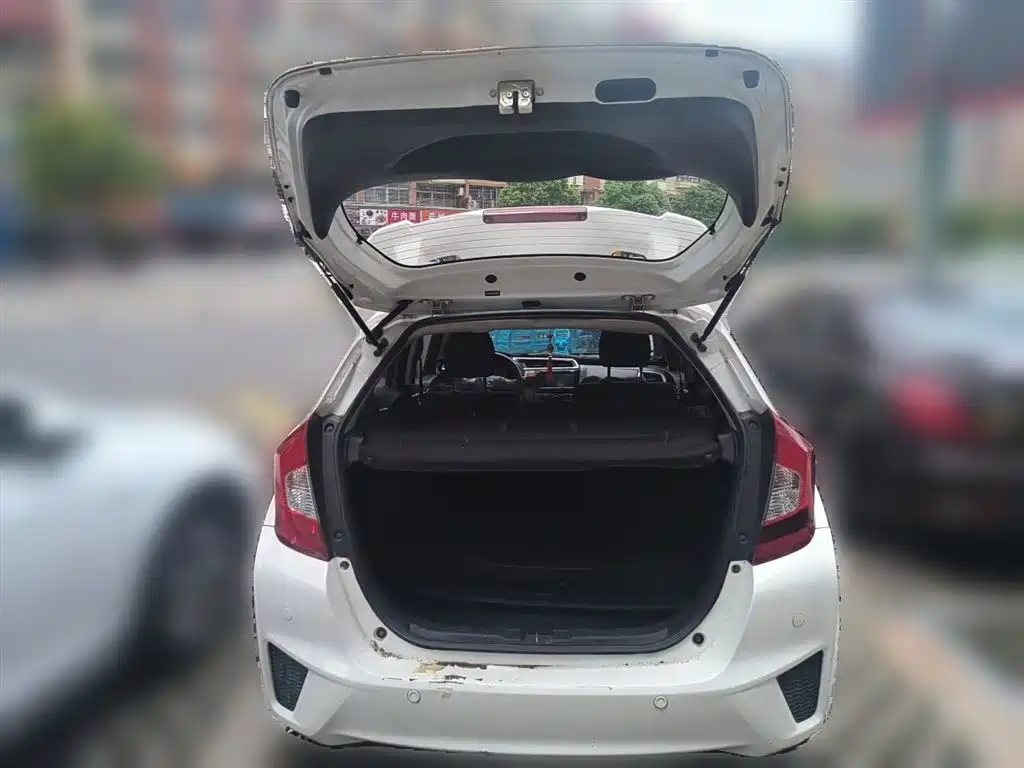 Honda Fit 2016 — фото 10