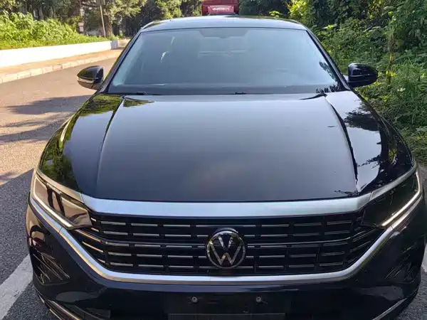 Volkswagen Passat 2023