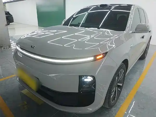 Li Auto L6 2024