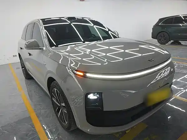 Li Auto L6 2024