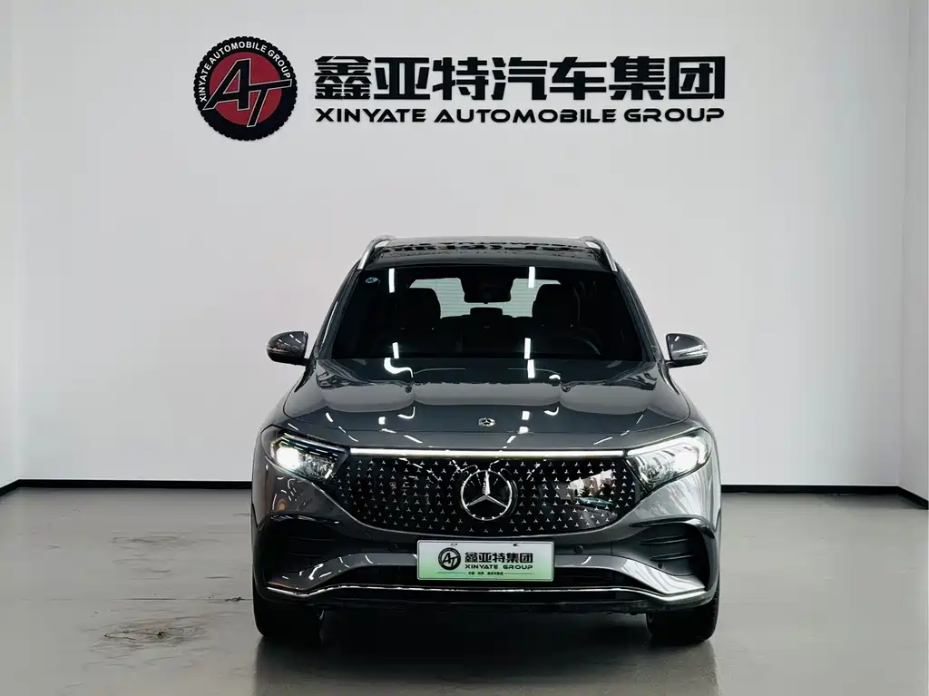 Mercedes-Benz EQB 2026