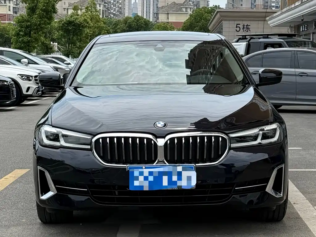 BMW 5 Series 2022