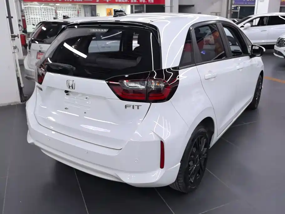 Honda Fit 2023 — фото 3
