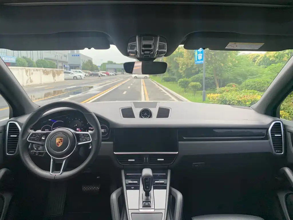 Porsche Cayenne 2020