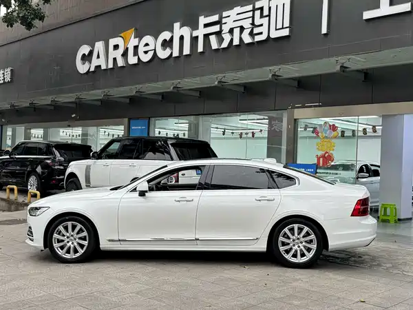 Volvo S90 2019