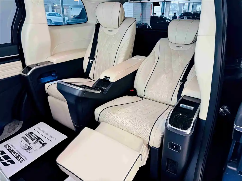 GAC Motor Trumpchi M8 2022 — фото 12