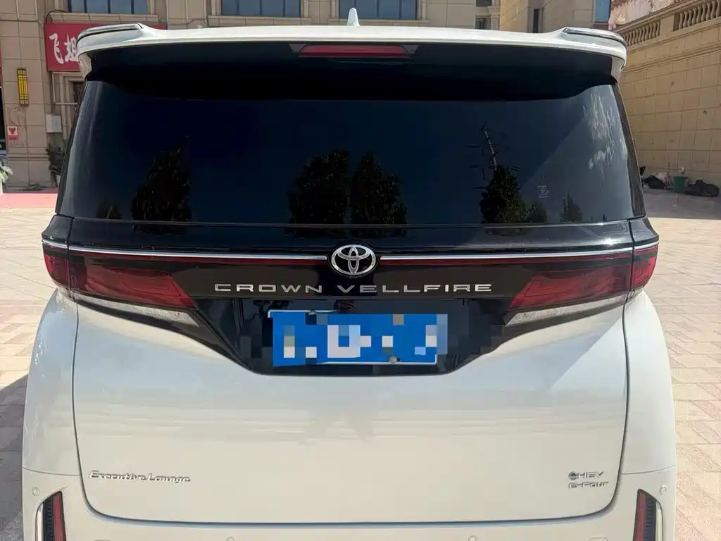 Toyota Vellfire 2024 — фото 7