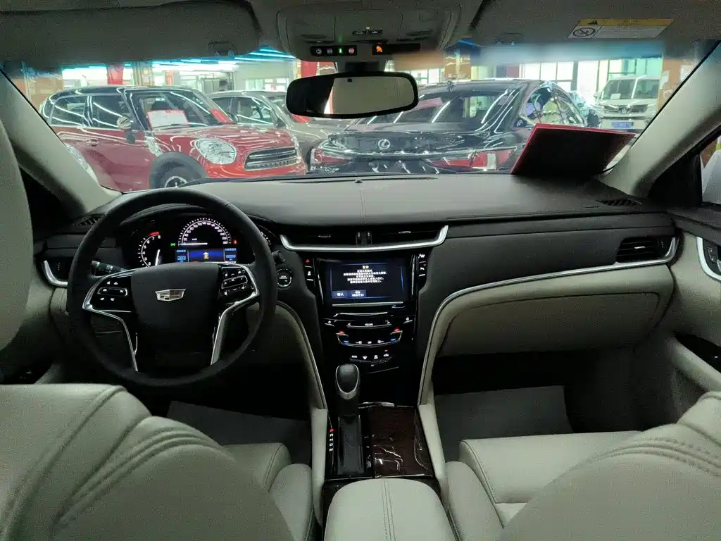 Cadillac XTS 2017 — фото 11