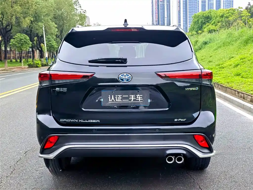 Toyota Crown Kluger 2024