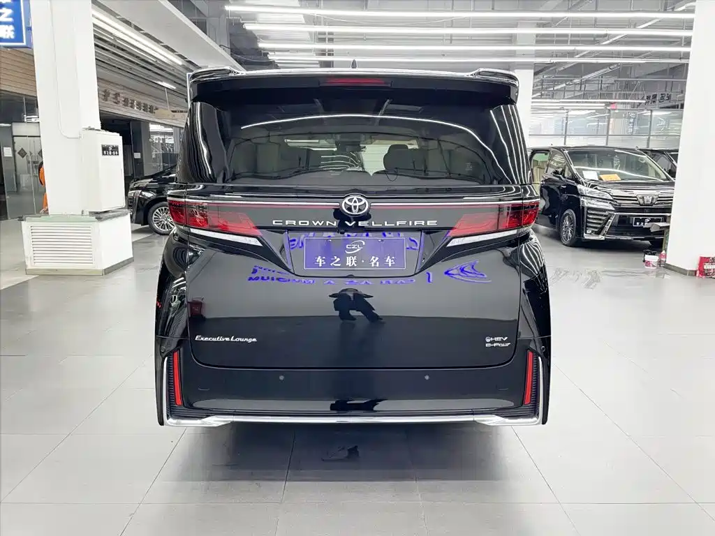 Toyota Vellfire 2024 — фото 5