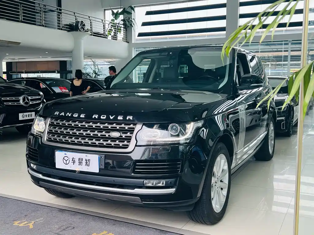 Land Rover Range Rover 2018 — фото 1