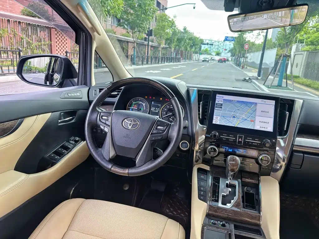 Toyota Vellfire 2021 — фото 9