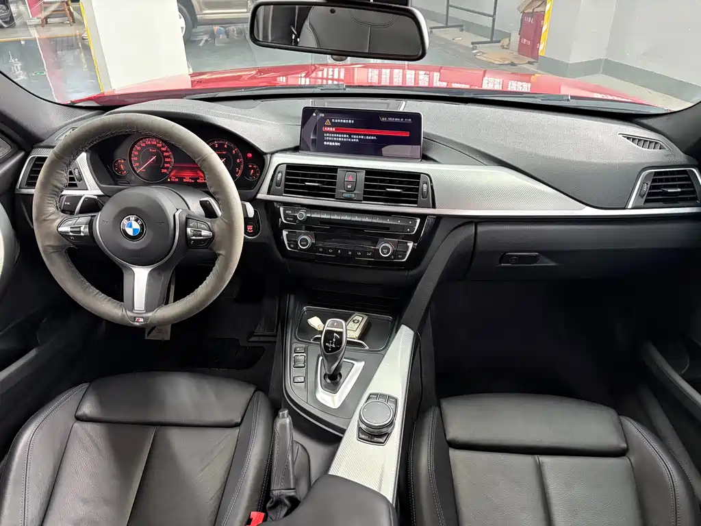 BMW 3 Series 2019 — фото 11