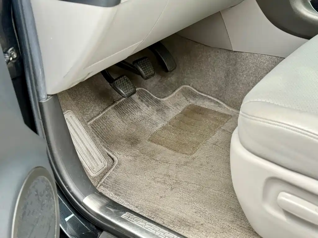 Toyota RAV4 2010 — фото 14