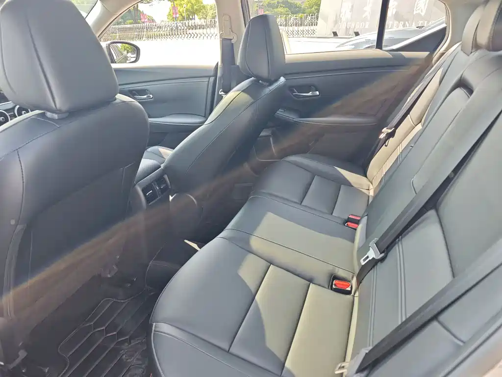Nissan Sylphy 2022 — фото 11