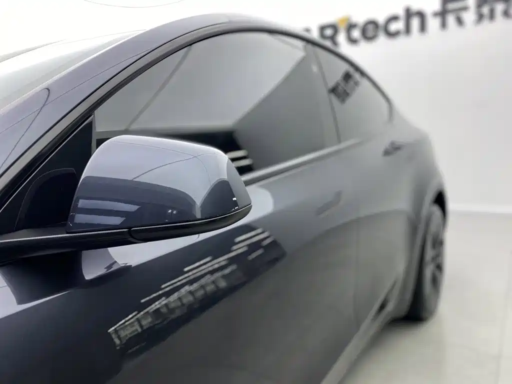 Tesla Model Y 2025 — фото 25