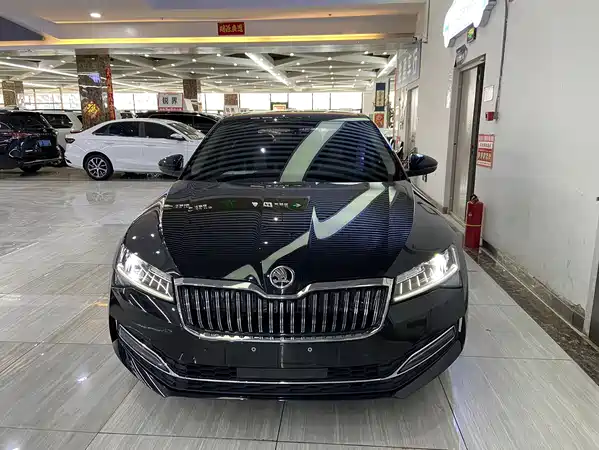 Skoda Superb 2023