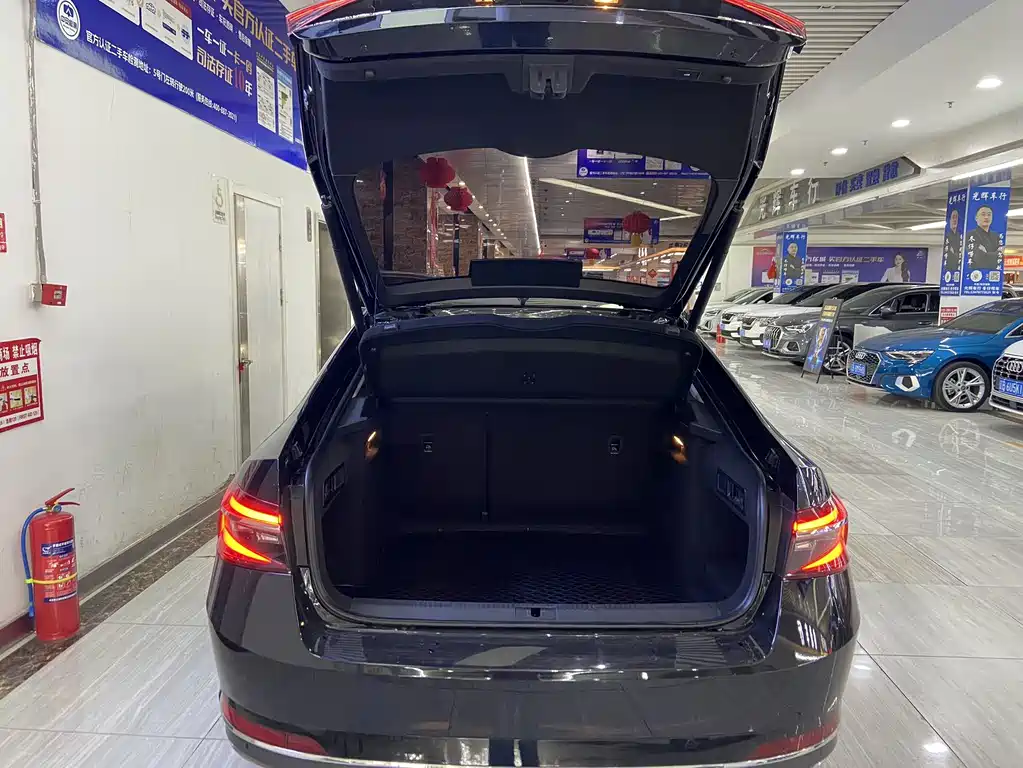 Skoda Superb 2023 — фото 12