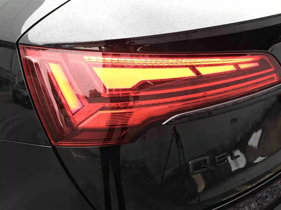 Audi Q5L 2024 — фото 10