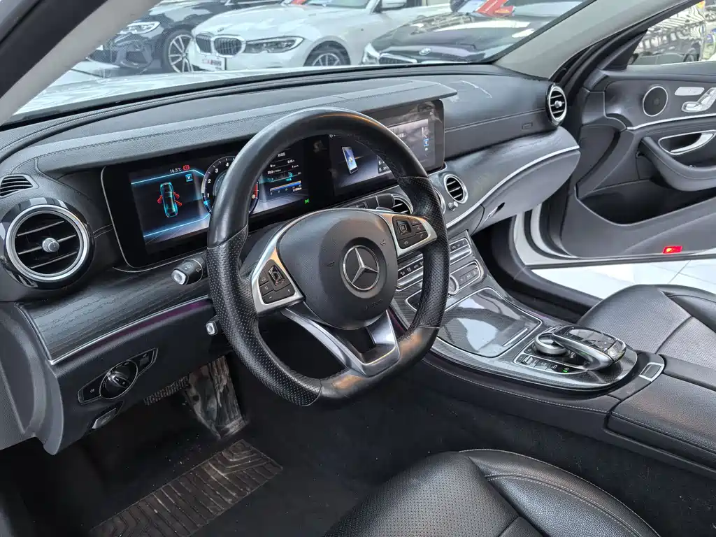 Mercedes-Benz E-Class 2018 — фото 10
