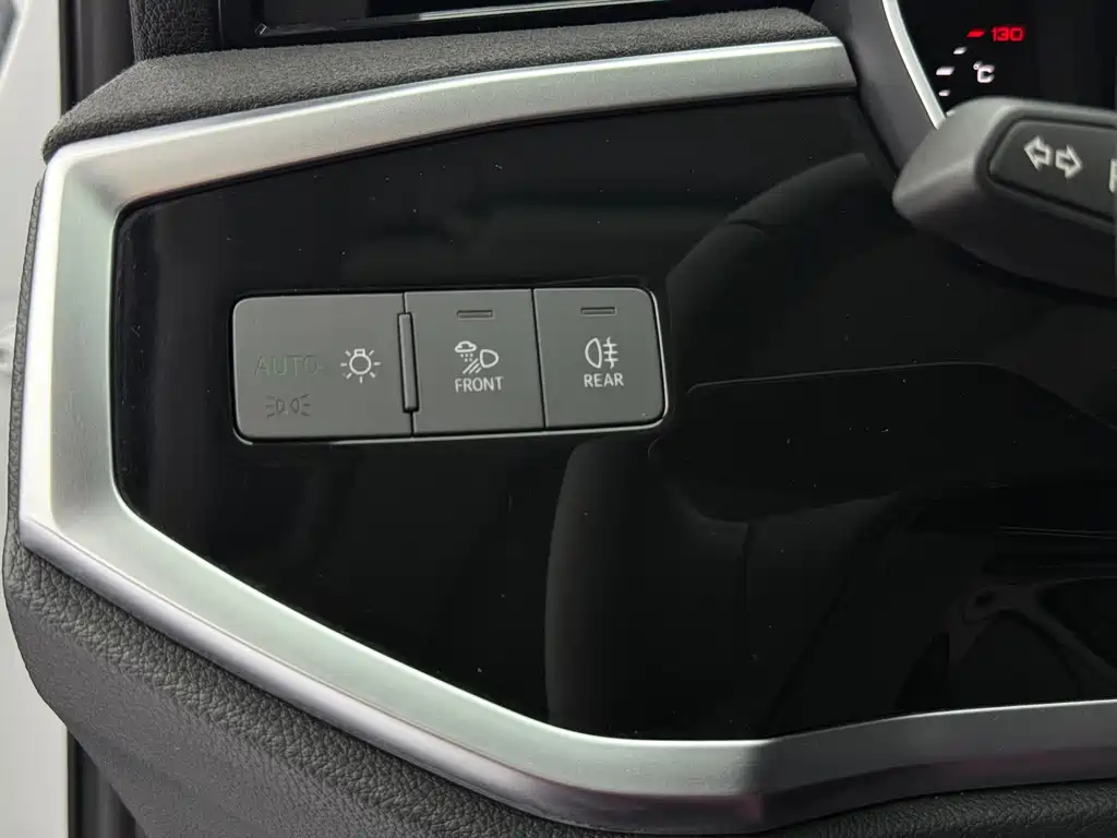 Audi Q3 2023 — фото 19