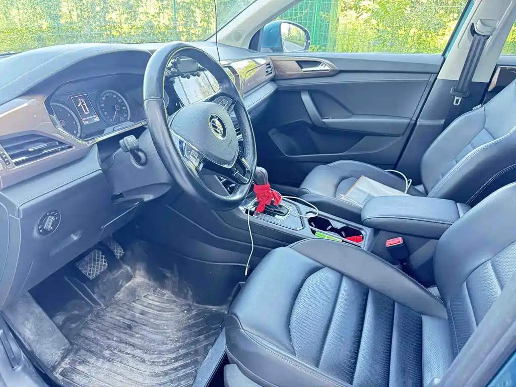 Volkswagen Tharu 2020