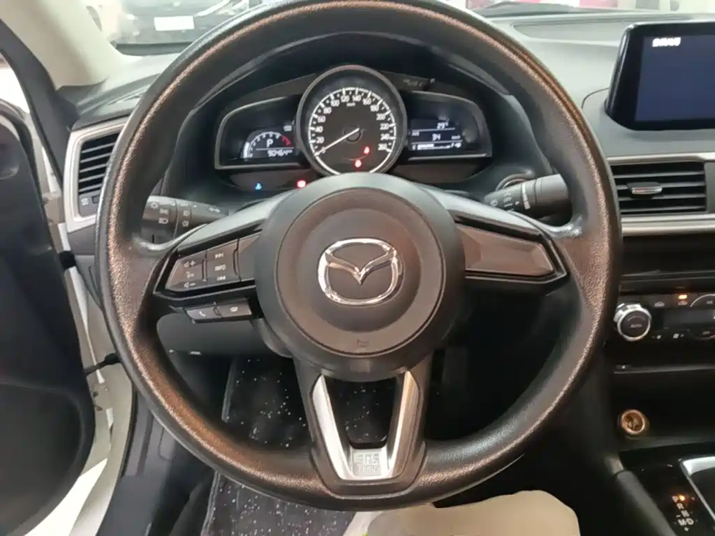 Mazda 3 Axela 2019