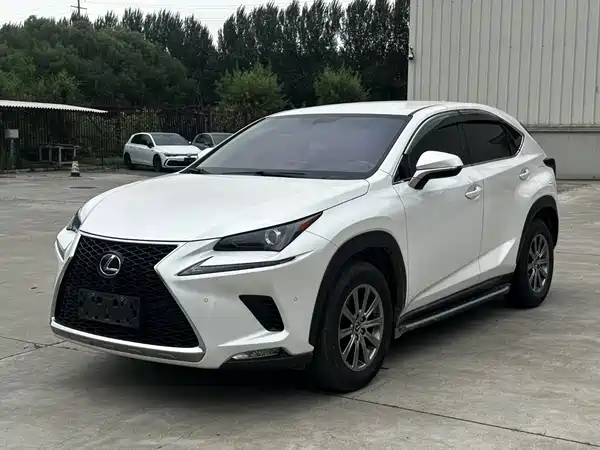 Lexus NX 2021