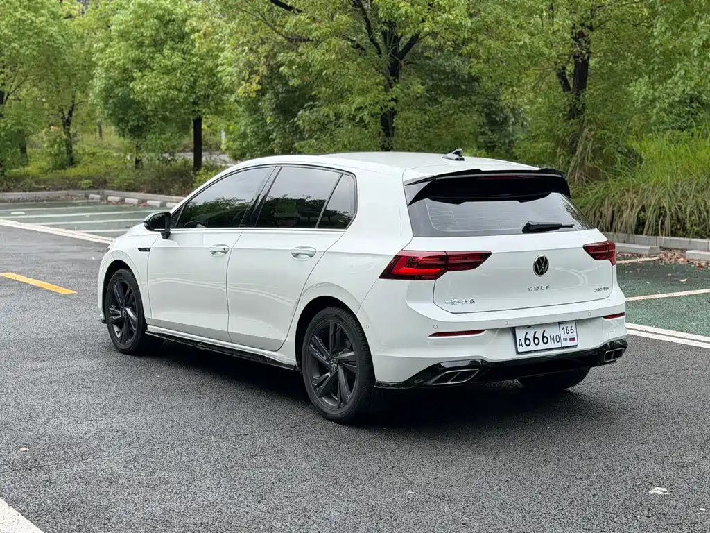 Volkswagen Golf 2022
