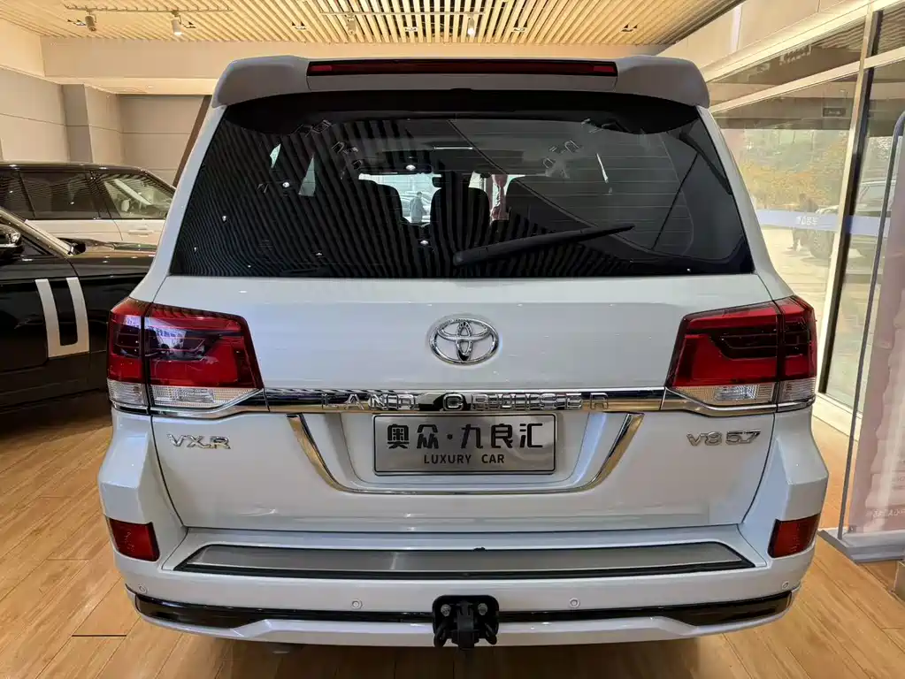 Toyota Land Cruiser 2019 — фото 12