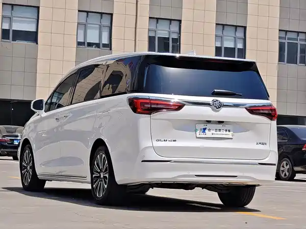 Buick GL8 2023