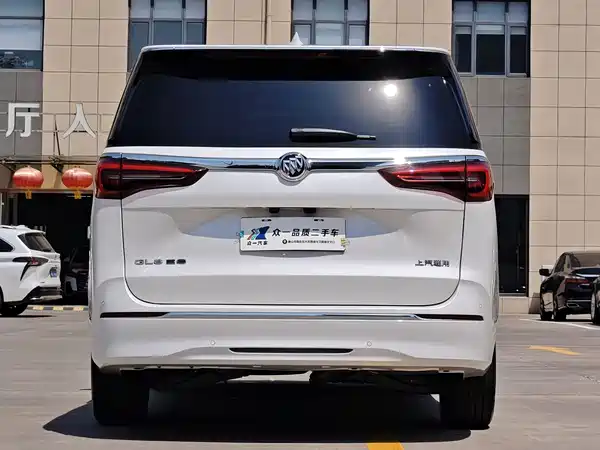 Buick GL8 2023