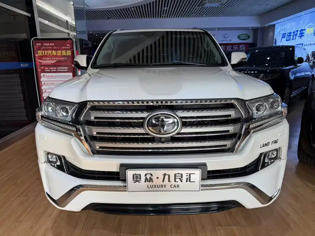 Toyota Land Cruiser 2019 — фото 2