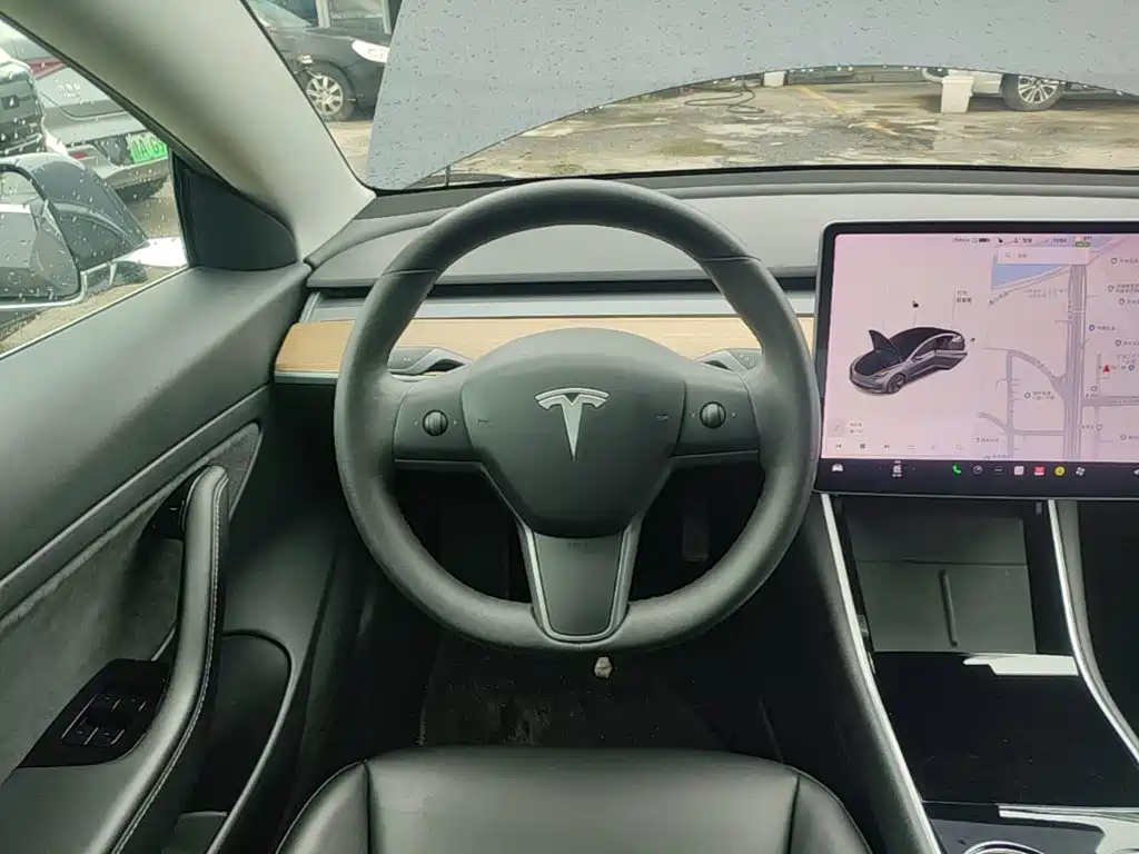 Tesla Model 3 2020 — фото 11