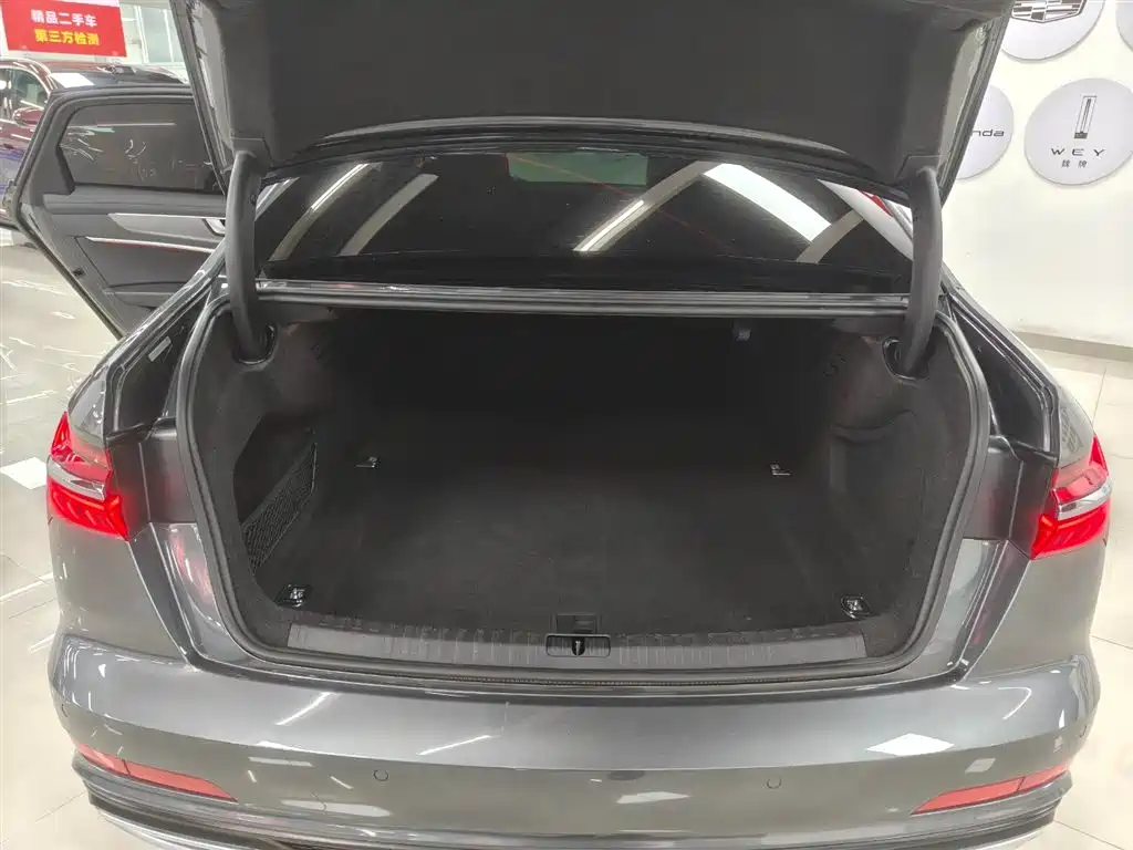 Audi A6L 2022 — фото 25