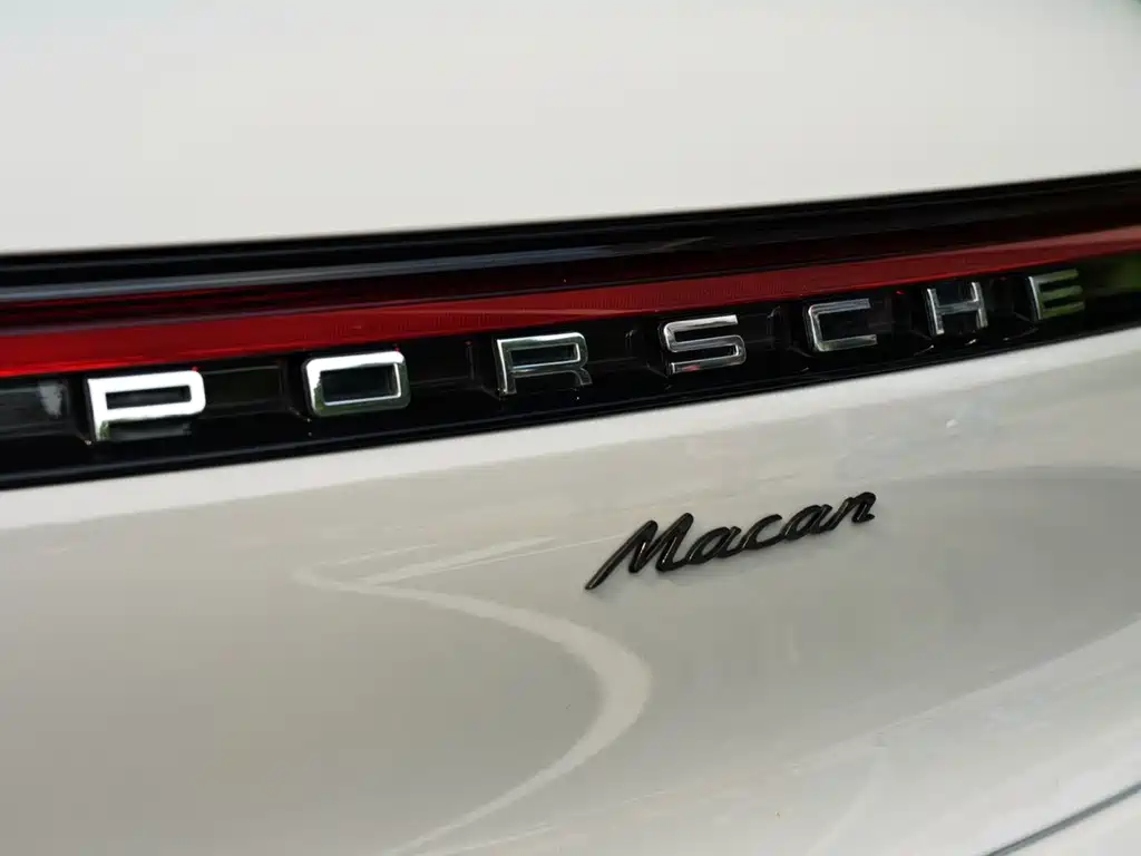 Porsche Macan 2023 — фото 7