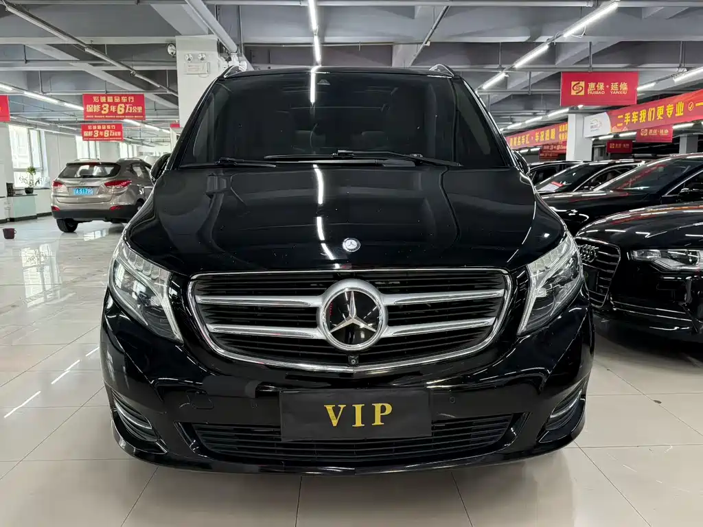 Mercedes-Benz V-Class 2017 — фото 2
