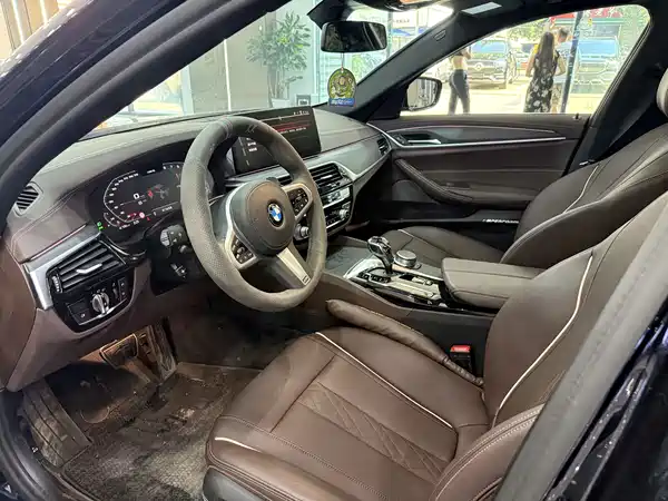 BMW 5 Series 2022