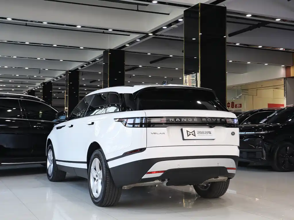 Land Rover Velar 2024 — фото 15
