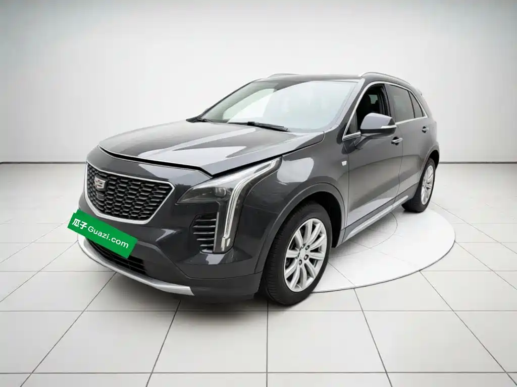 Cadillac XT4 2022 — фото 1