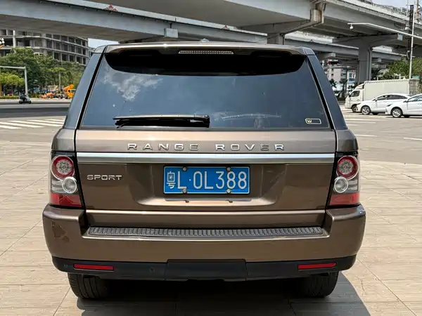 Land Rover Range Rover Sport 2013