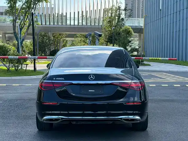 Mercedes-Benz S-Class 2023