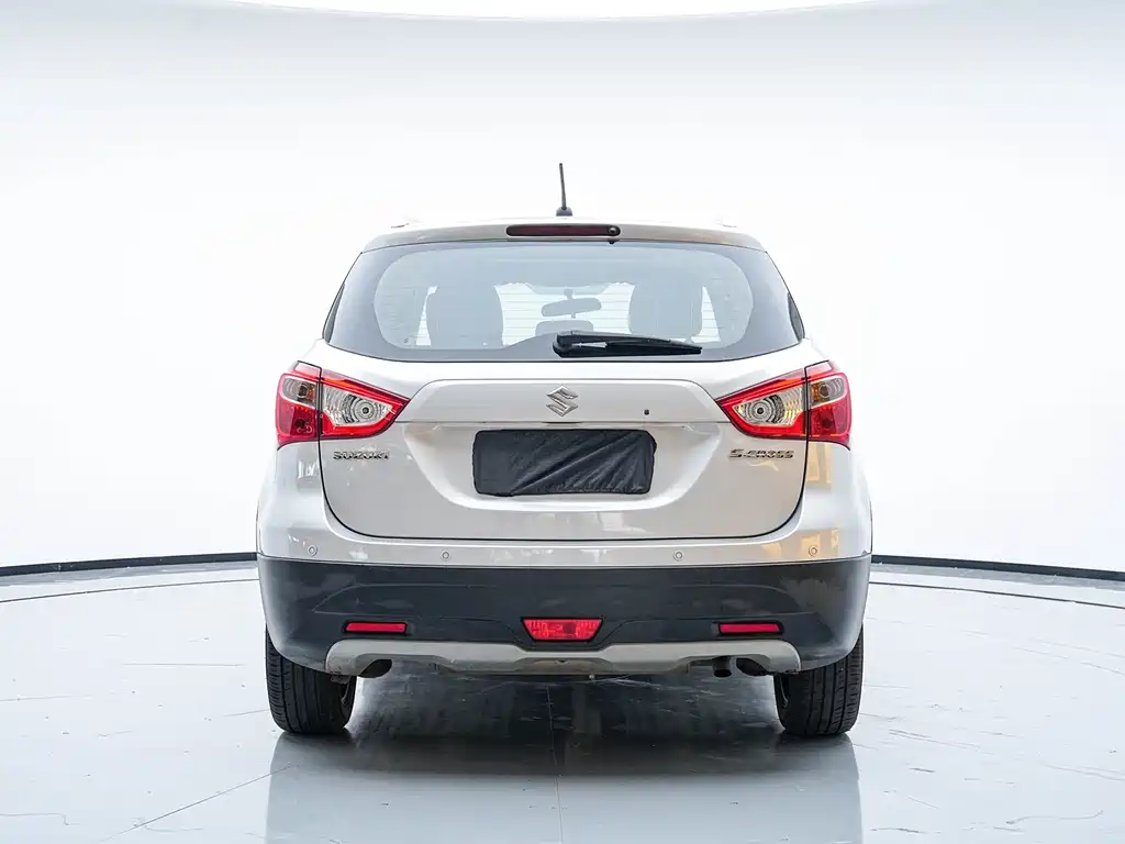 Suzuki S-Cross 2014 — фото 5