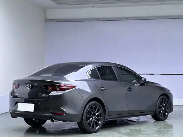 Mazda 3 Axela 2024